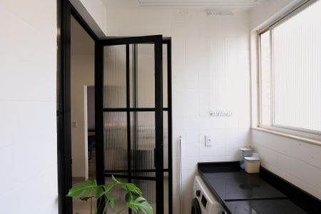 Apartamento à venda com 70m², 2 quartos e 1 vagaÁrea de Serviço
