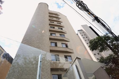 Apartamento à venda com 70m², 2 quartos e 1 vagaFachada