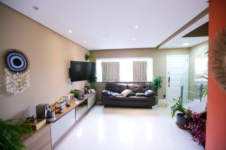 Sala de casa para alugar com 2 quartos, 90m² em Vila Carbone, São Paulo