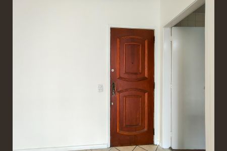 Apartamento à venda com 76m², 2 quartos e 1 vaga Apartamento à venda com 76m², 2 quartos e 1 vagaEntrada