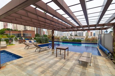 Apartamento à venda com 67m², 2 quartos e 1 vaga Apartamento à venda com 67m², 2 quartos e 1 vagaÁrea comum - Piscina