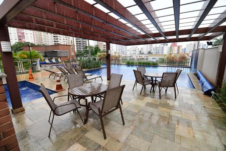 Apartamento à venda com 67m², 1 quarto e 1 vagaÁrea comum - Piscina