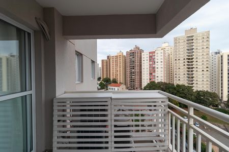 Apartamento à venda com 67m², 2 quartos e 1 vaga Apartamento à venda com 67m², 2 quartos e 1 vagaSacada