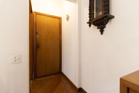 Apartamento à venda com 93m², 3 quartos e 2 vagas Apartamento à venda com 93m², 3 quartos e 2 vagasCorredor