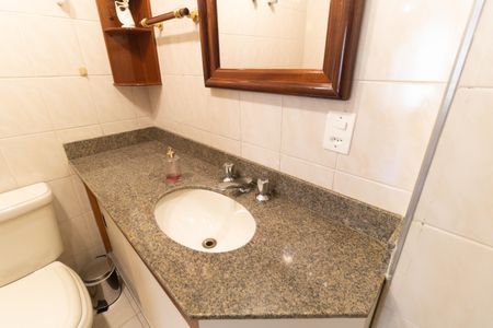 Apartamento à venda com 93m², 3 quartos e 2 vagas Apartamento à venda com 93m², 3 quartos e 2 vagasBanheiro Social