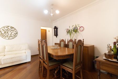 Apartamento à venda com 93m², 3 quartos e 2 vagas Apartamento à venda com 93m², 3 quartos e 2 vagasSala