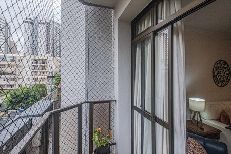 Apartamento à venda com 93m², 3 quartos e 2 vagassacada na sala_3