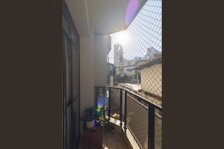 Apartamento à venda com 93m², 3 quartos e 2 vagas Apartamento à venda com 93m², 3 quartos e 2 vagasVaranda da Sala
