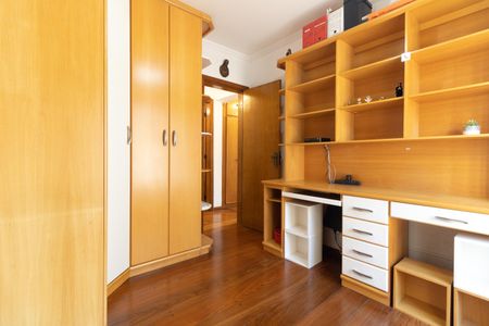 Apartamento à venda com 93m², 3 quartos e 2 vagas Apartamento à venda com 93m², 3 quartos e 2 vagasQuarto 3