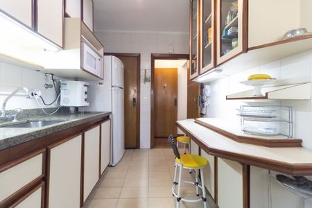 Apartamento à venda com 93m², 3 quartos e 2 vagas Apartamento à venda com 93m², 3 quartos e 2 vagasCozinha