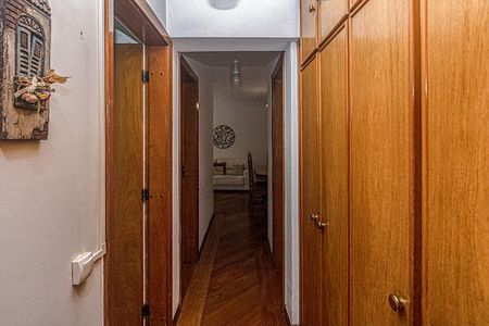 Apartamento à venda com 93m², 3 quartos e 2 vagascorredor para os cômodos_2