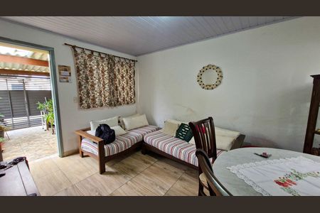 Sala de casa para alugar com 2 quartos, 160m² em Jardim Guarapiranga, São Paulo