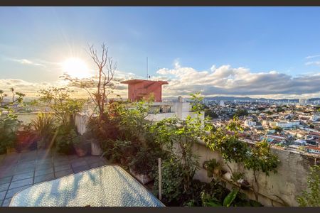 Apartamento à venda com 156m², 3 quartos e 2 vagasCobertura 