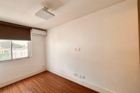 Apartamento para alugar com 95m², 2 quartos e 1 vagaSuite 