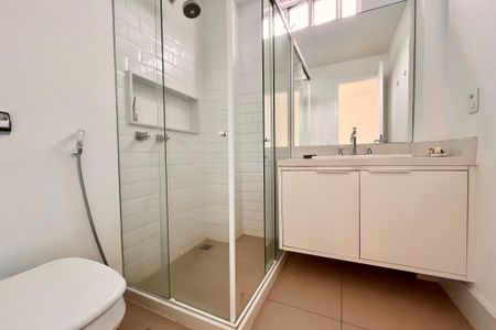 Apartamento para alugar com 95m², 2 quartos e 1 vagaBanheiro social 