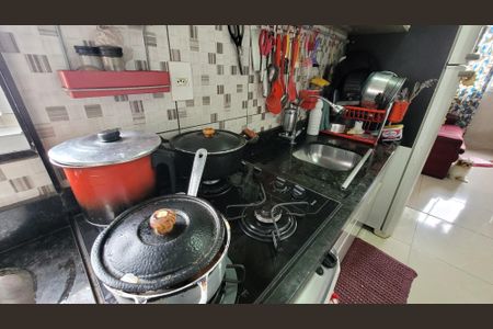 Apartamento para alugar com 38m², 2 quartos e sem vaga Apartamento para alugar com 38m², 2 quartos e sem vagaCozinha e Área de Serviço