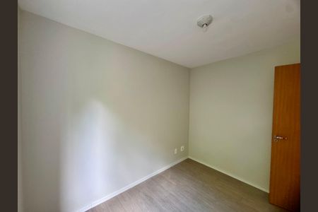 Quarto 1 de apartamento para alugar com 2 quartos, 40m² em São João, Guarulhos