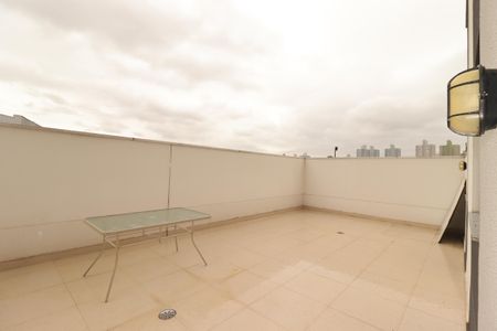 Apartamento à venda com 109m², 2 quartos e 1 vagaQuintal