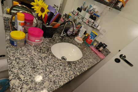 Apartamento à venda com 109m², 2 quartos e 1 vagaBanheiro - Pia