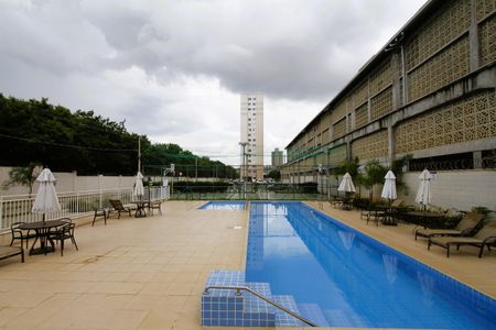 Apartamento para alugar com 67m², 2 quartos e 1 vagaÁrea comum - Piscina