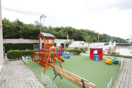 Apartamento para alugar com 67m², 2 quartos e 1 vagaÁrea comum - Playground