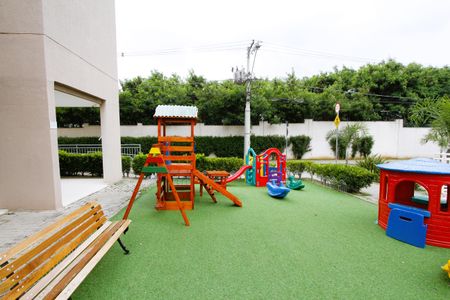 Apartamento para alugar com 67m², 2 quartos e 1 vagaÁrea comum - Playground