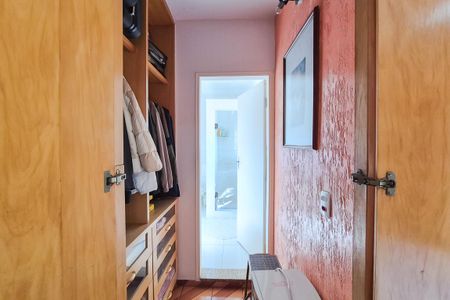 Suíte - closet de casa para alugar com 3 quartos, 157m² em Conjunto Residencial Brasilia, São Bernardo do Campo