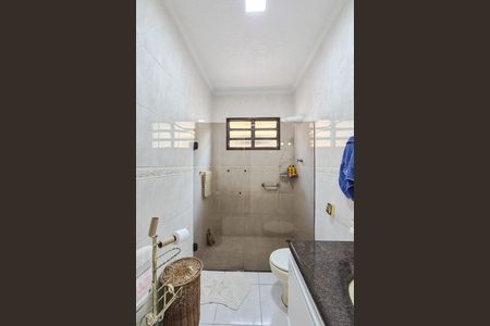 Casa à venda com 157m², 3 quartos e 3 vagas Casa à venda com 157m², 3 quartos e 3 vagasBanheiro Social