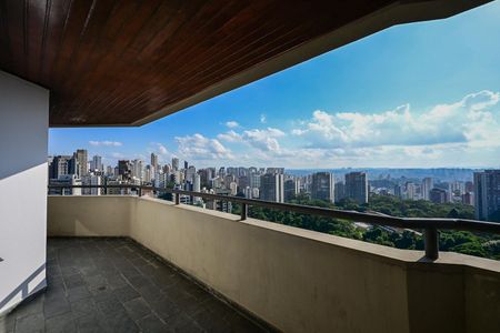 Apartamento à venda com 150m², 3 quartos e 3 vagasVaranda