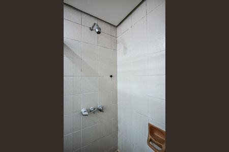 Apartamento à venda com 150m², 3 quartos e 3 vagasChuveiro do Banheiro da Suíte 2