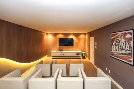 Apartamento à venda com 59m², 2 quartos e 1 vaga Apartamento à venda com 59m², 2 quartos e 1 vagaSala de Cinema