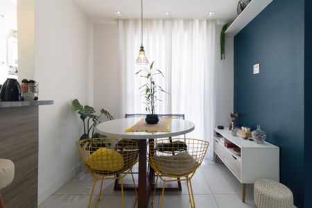 Apartamento à venda com 59m², 2 quartos e 1 vaga Apartamento à venda com 59m², 2 quartos e 1 vagaSala