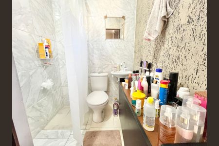 Casa à venda com 120m², 5 quartos e 4 vagasBanheiro de serviço