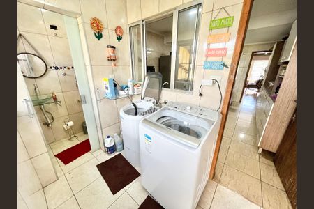 Casa à venda com 120m², 5 quartos e 4 vagasÁrea de Serviço