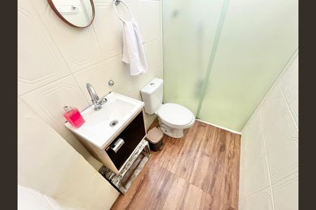 Casa à venda com 120m², 5 quartos e 4 vagasBanheiro 2