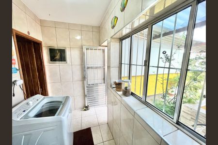 Casa à venda com 120m², 5 quartos e 4 vagasÁrea de Serviço