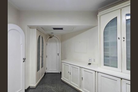 Apartamento à venda com 266m², 4 quartos e 4 vagasCopa