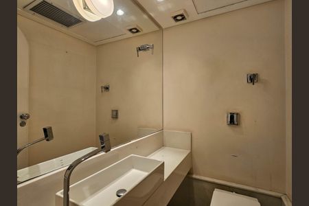 Apartamento à venda com 266m², 4 quartos e 4 vagasLavabo