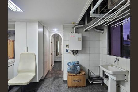 Apartamento à venda com 266m², 4 quartos e 4 vagasÁrea de Serviço