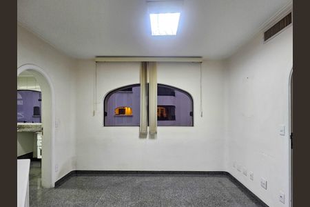 Apartamento à venda com 266m², 4 quartos e 4 vagasCopa