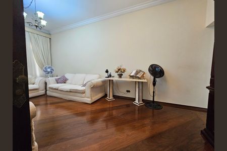 Sala de casa à venda com 3 quartos, 150m² em Jardim dos Prados, São Paulo