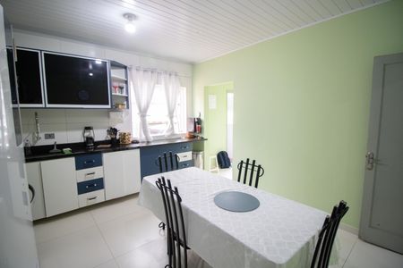 Casa à venda com 642m², 2 quartos e 10 vagasCOZINHA