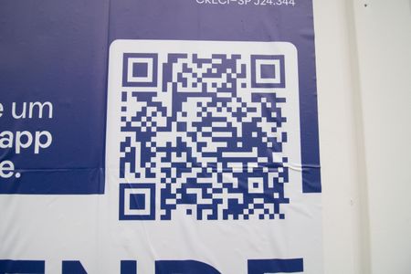 Casa à venda com 642m², 2 quartos e 10 vagasPLAQUINHA