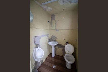 Casa à venda com 642m², 2 quartos e 10 vagasQUINTAL E ÁREA DE SERVIÇO