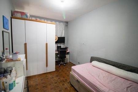 Casa à venda com 642m², 2 quartos e 10 vagasQUARTO 2