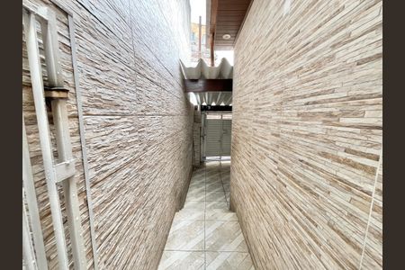 Casa para alugar com 98m², 2 quartos e 2 vagasCorredor