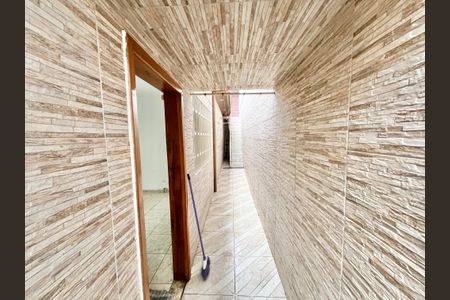 Casa para alugar com 98m², 2 quartos e 2 vagasCorredor