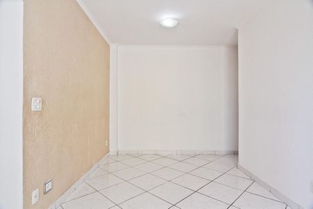 Sala de apartamento para alugar com 2 quartos, 65m² em Parque Maria Domitila, São Paulo