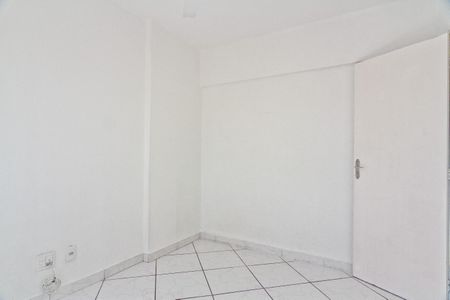 Apartamento para alugar com 2 quartos, 65m² em Parque Maria Domitila, São Paulo