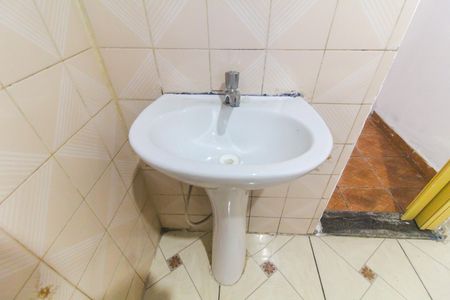 Casa para alugar com 53m², 1 quarto e sem vagaBanheiro